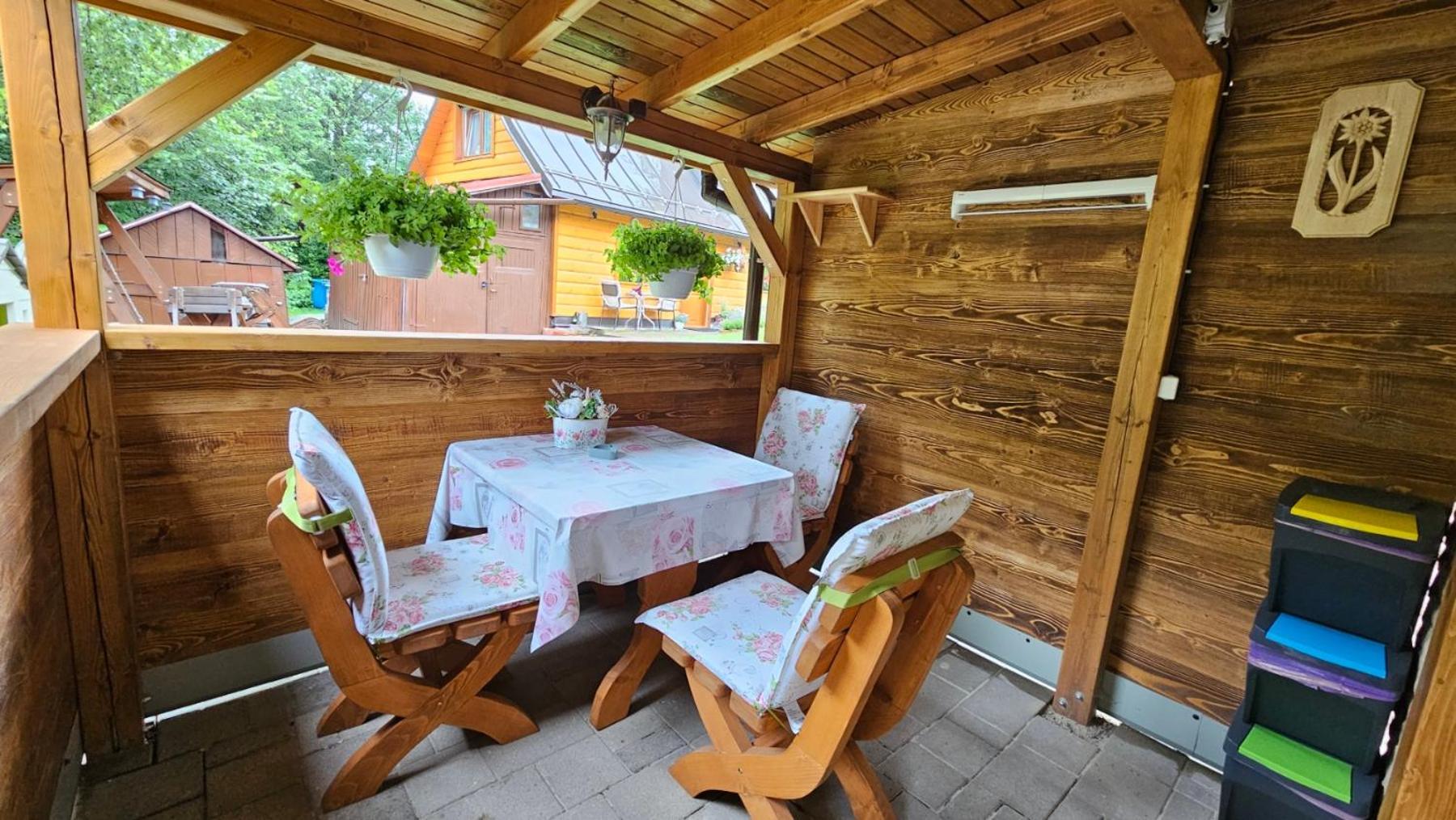 Romanticke Ubytovanie Holiday House Daniela & Studio Julia Ždiar Exterior foto